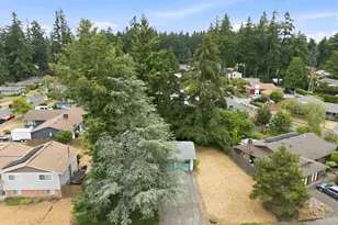 17610 NE Multnomah Dr, Portland, OR 97230 - Photo 8