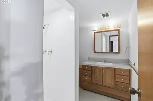 2040 N Country Club Dr, Canby, OR 97013 - Photo 34