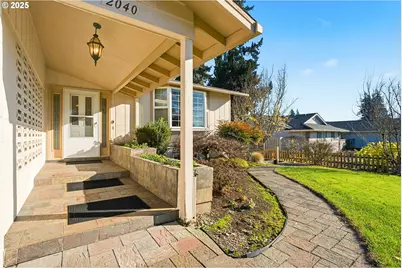 2040 N Country Club Dr, Canby, OR 97013 - Photo 4