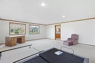 2040 N Country Club Dr, Canby, OR 97013 - Photo 24
