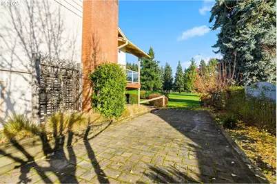 2040 N Country Club Dr, Canby, OR 97013 - Photo 40