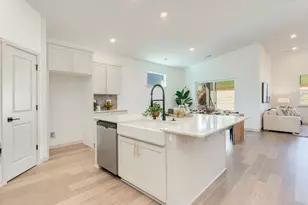 1127 W 15th St, La Center, WA 98629 - Photo 6