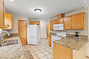 20794 Walnut St NE, Aurora, OR 97002 - Photo 14