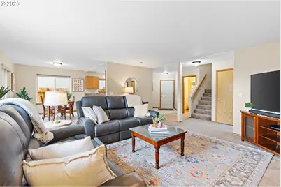 20794 Walnut St NE, Aurora, OR 97002 - Photo 8
