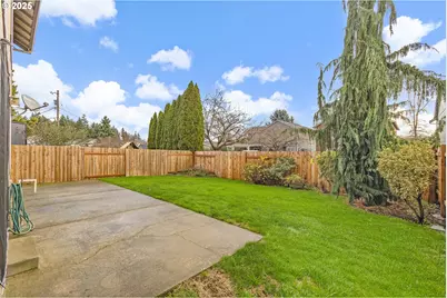 20794 Walnut St NE, Aurora, OR 97002 - Photo 32