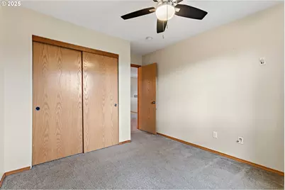 20794 Walnut St NE, Aurora, OR 97002 - Photo 28