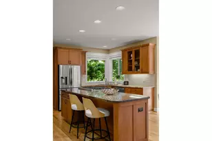 17634 Brookhurst Dr, Lake Oswego, OR 97034 - Photo 24