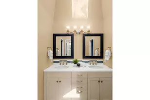 17634 Brookhurst Dr, Lake Oswego, OR 97034 - Photo 36