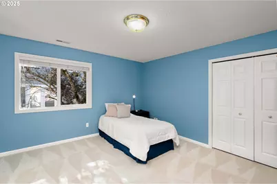 17634 Brookhurst Dr, Lake Oswego, OR 97034 - Photo 34