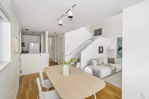 1132 NE Schuyler St, Portland, OR 97212 - Photo 6