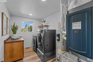 3890 NW 25th St, Redmond, OR 97756 - Photo 14