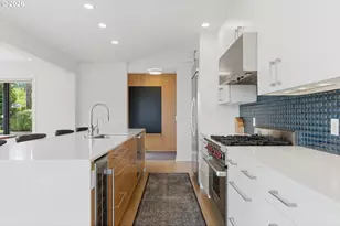 4409 SW Carl Pl, Portland, OR 97239 - Photo 16