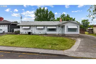 3218 SW Isaac Ave, Pendleton, OR 97801 - Photo 1