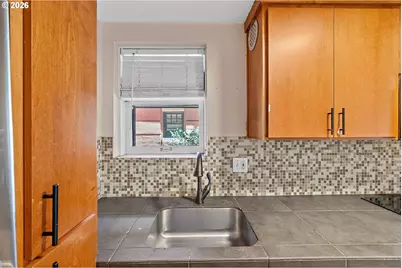 1829 NW Lovejoy St #106, Portland, OR 97209 - Photo 10