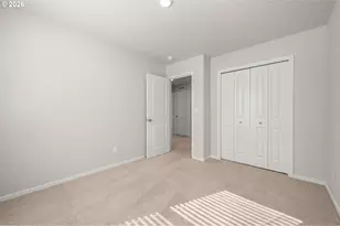 2952 V St, Springfield, OR 97477 - Photo 28