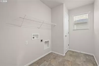 2952 V St, Springfield, OR 97477 - Photo 26