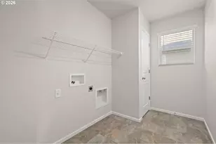 2952 V St, Springfield, OR 97477 - Photo 26
