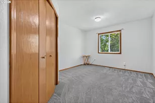 925 Donna Lynn Way, Gladstone, OR 97027 - Photo 22