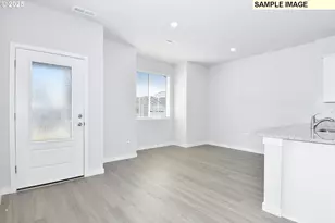 1185 Parkside Ave, Woodburn, OR 97071 - Photo 4