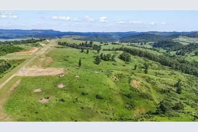 331 Metz Hill Rd, Oakland, OR 97462 - Photo 12