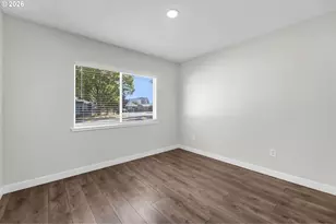 2807 E 24th St, Vancouver, WA 98661 - Photo 6