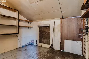 123 10th St, Springfield, OR 97477 - Photo 14
