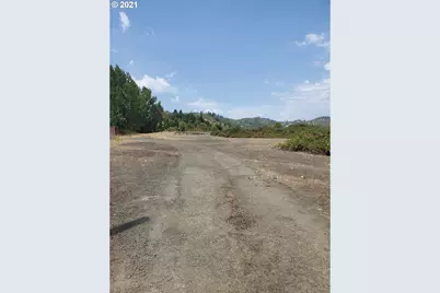 436 Quarry Rd, Roseburg, OR 97470 - Photo 2