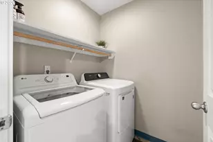 695 SE 197th Ave, Portland, OR 97233 - Photo 24