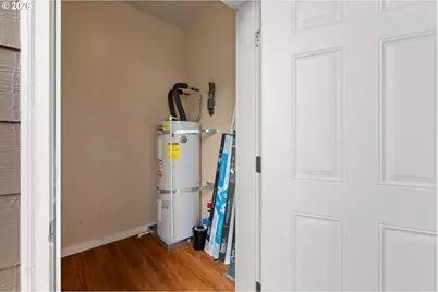 695 SE 197th Ave, Portland, OR 97233 - Photo 22