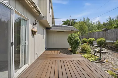 234 NE Riverview Dr, Cascade Locks, OR 97014 - Photo 36