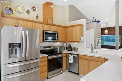 234 NE Riverview Dr, Cascade Locks, OR 97014 - Photo 18