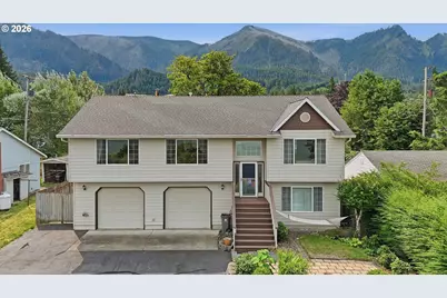 234 NE Riverview Dr, Cascade Locks, OR 97014 - Photo 2