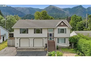 234 NE Riverview Dr, Cascade Locks, OR 97014 - Photo 2