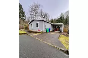 5200 SE 132nd Ave, Portland, OR 97236 - Photo 2