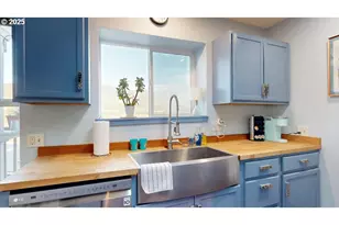 222 Del Norte Ln, Brookings, OR 97415 - Photo 12