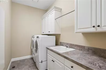 9723 NW Henry Ct, Portland, OR 97229 - Photo 38