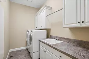 9723 NW Henry Ct, Portland, OR 97229 - Photo 38