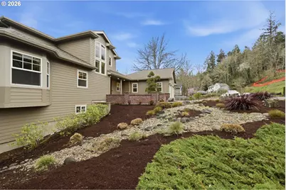 453 Dellwood Dr, Eugene, OR 97405 - Photo 32