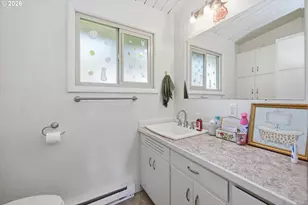1750 E 26th Ave, Eugene, OR 97403 - Photo 20