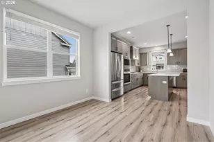12101 SE Punch Bowl Fls Ct, Happy Valley, OR 97086 - Photo 16