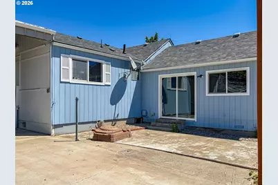 1726 NW Patricia St, Roseburg, OR 97471 - Photo 14