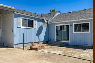 1726 NW Patricia St, Roseburg, OR 97471 - Photo 14