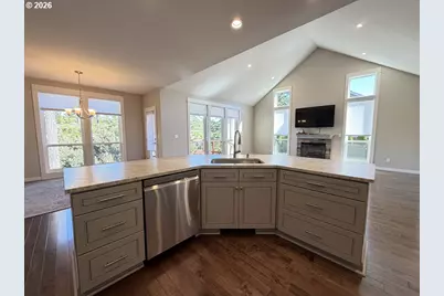88097 Lake Point Dr, Florence, OR 97439 - Photo 14
