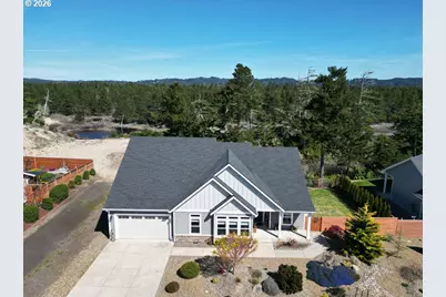 88097 Lake Point Dr, Florence, OR 97439 - Photo 2
