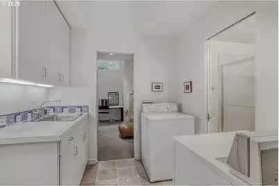 1000 Forest Meadows Way, Lake Oswego, OR 97034 - Photo 24