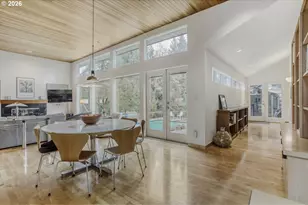 1000 Forest Meadows Way, Lake Oswego, OR 97034 - Photo 18