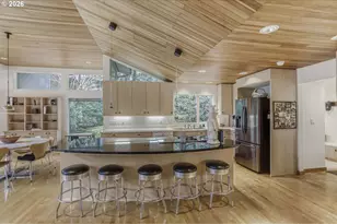 1000 Forest Meadows Way, Lake Oswego, OR 97034 - Photo 16