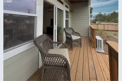 1437 37th St, Florence, OR 97439 - Photo 44