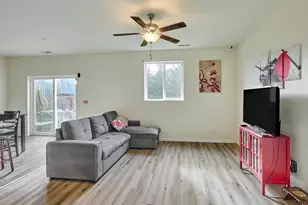 1986 NW 23rd St, McMinnville, OR 97128 - Photo 4