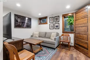 324 NE Hood St, White Salmon, WA 98672 - Photo 24